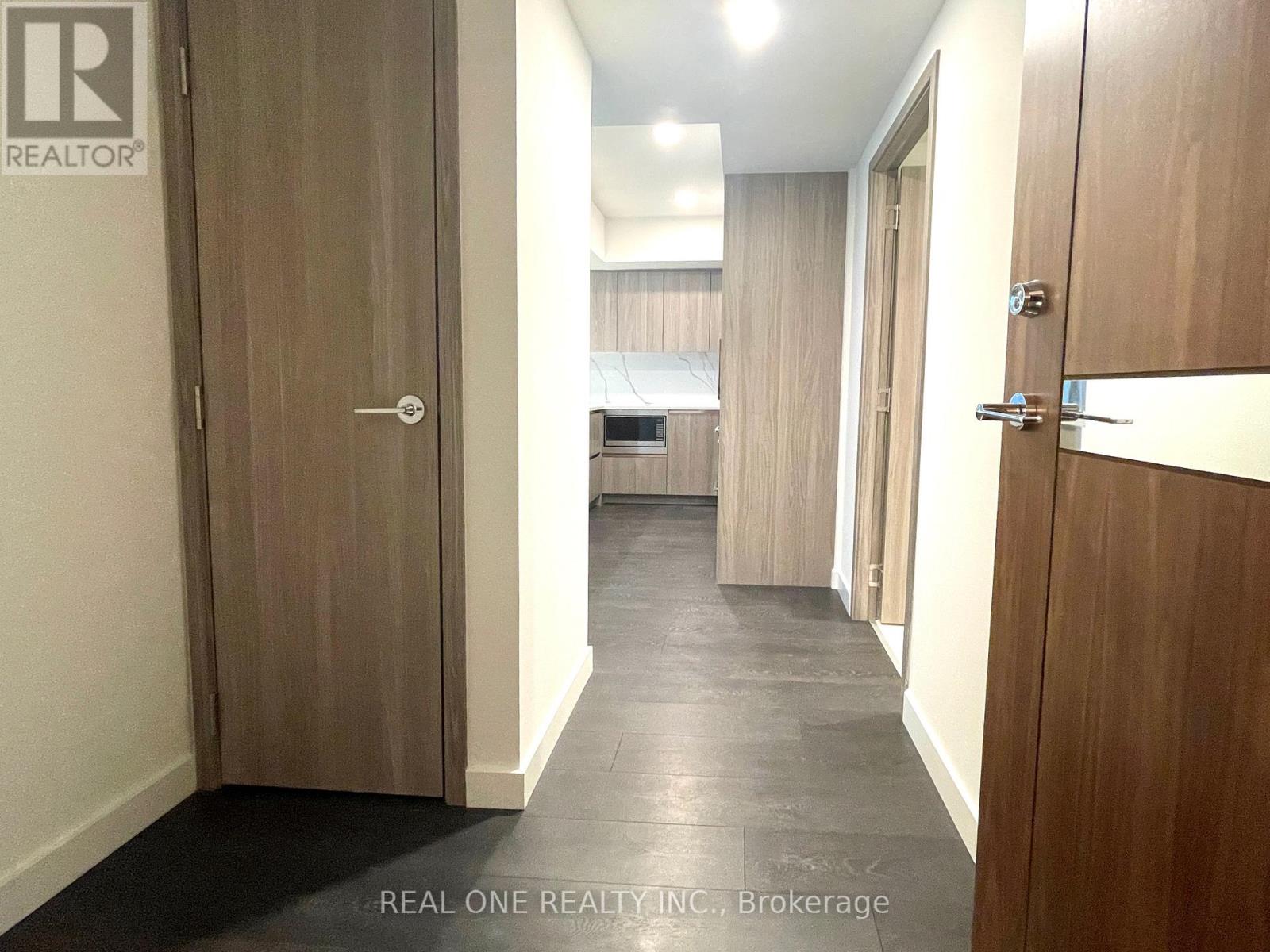 2505 - 1 Concord Cityplace Way, Toronto, Ontario  M5V 0X3 - Photo 3 - C12747704