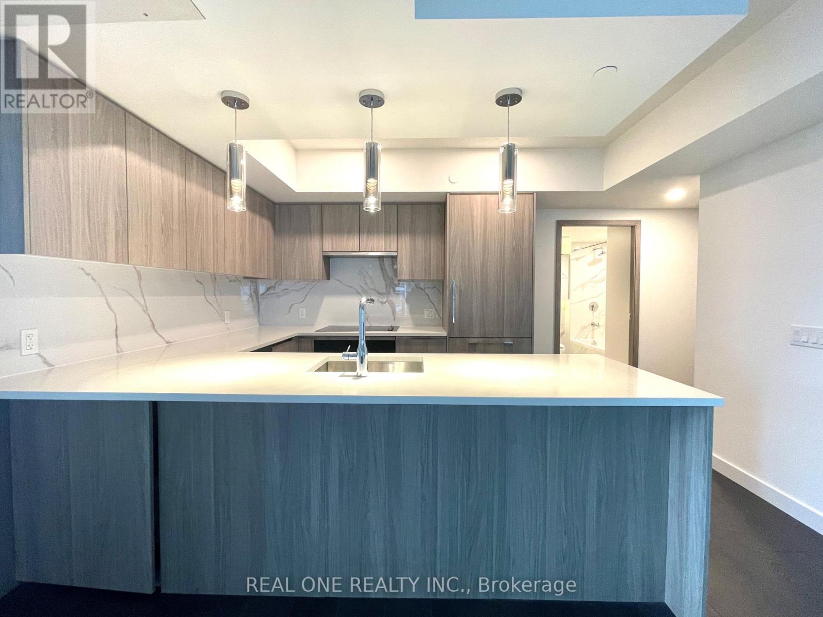 2505 - 1 Concord Cityplace Way, Toronto, Ontario  M5V 0X3 - Photo 8 - C12747704