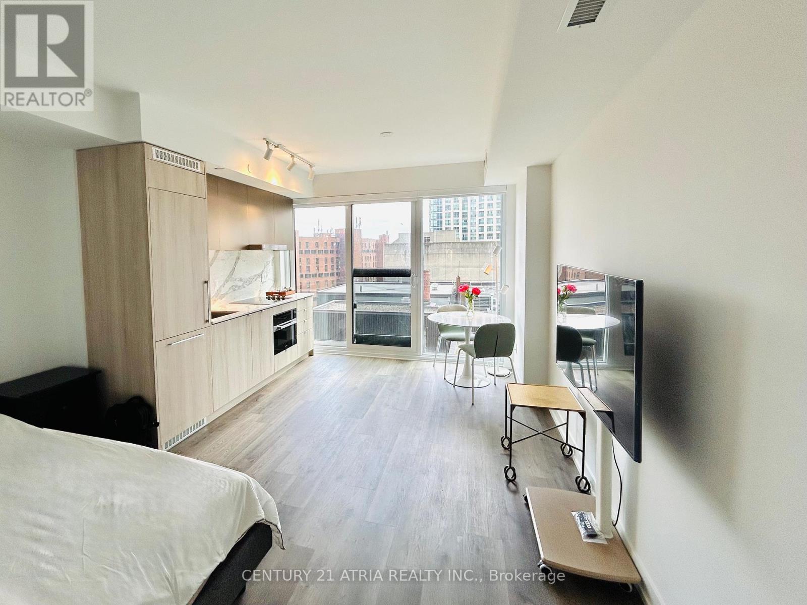 1611 - 771 YONGE STREET, Toronto, Ontario