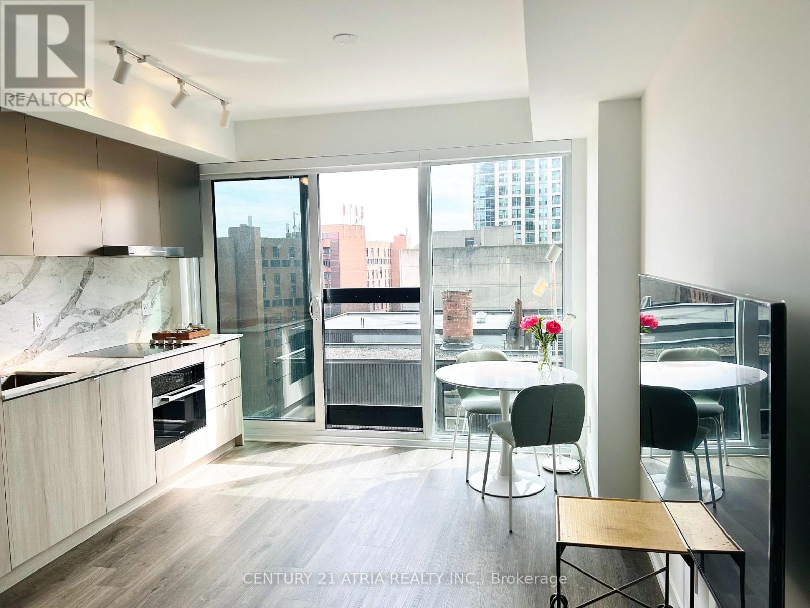 1611 - 771 Yonge Street, Toronto, Ontario  M4W 2G4 - Photo 3 - C12747714