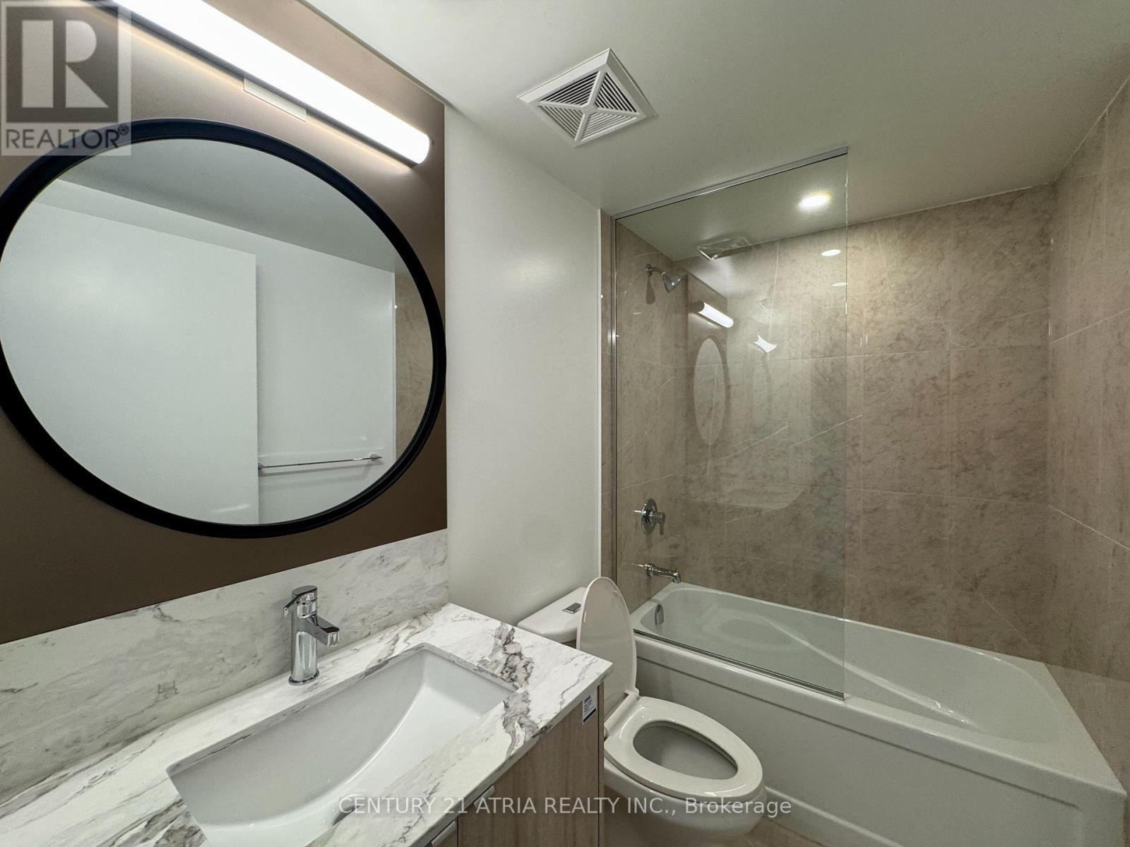 1611 - 771 Yonge Street, Toronto, Ontario  M4W 2G4 - Photo 9 - C12747714