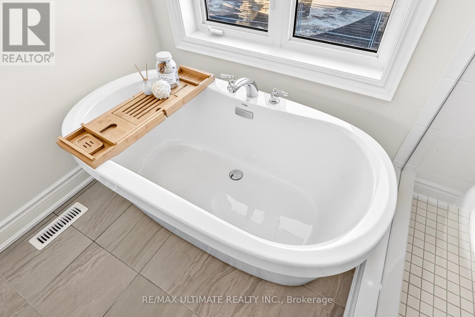 6 Fire King Drive, Whitby, Ontario  L1P 0R4 - Photo 28 - E12747706