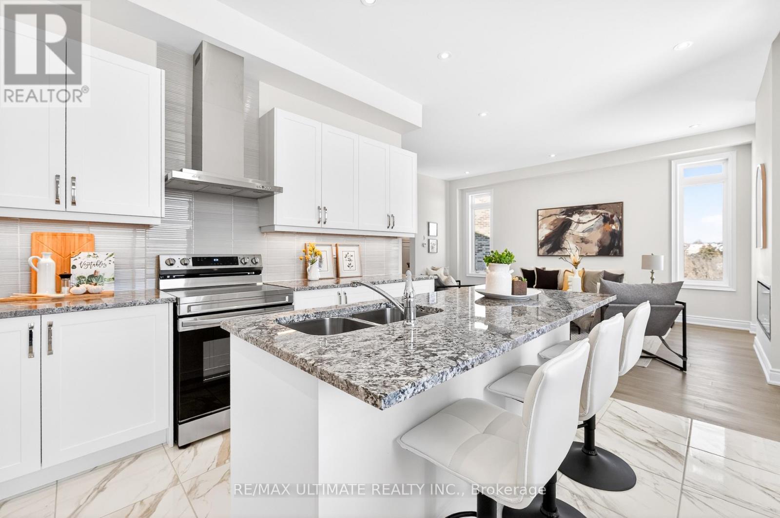 21 Fire King Drive, Whitby, Ontario  L1P 0R4 - Photo 16 - E12747712