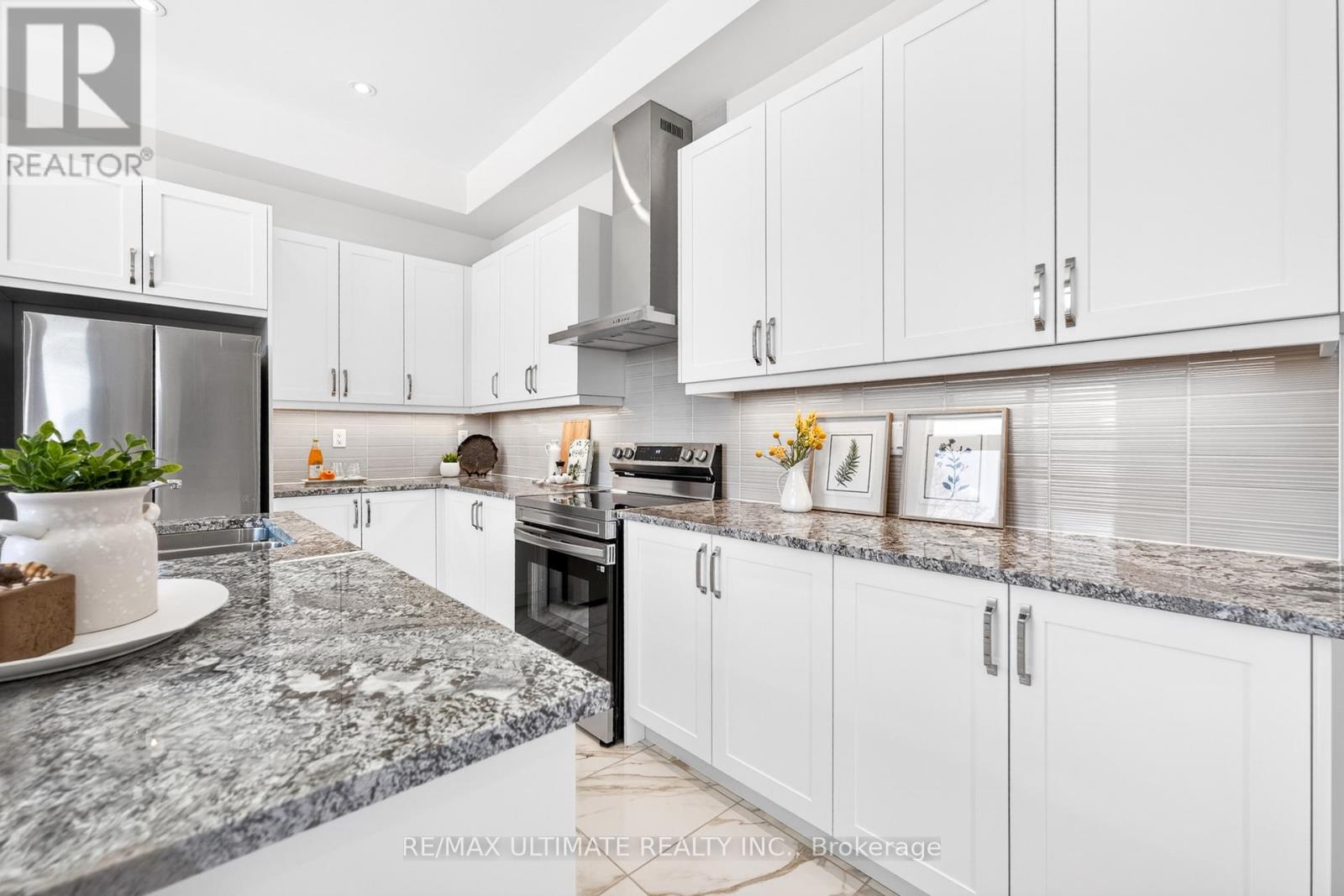 21 Fire King Drive, Whitby, Ontario  L1P 0R4 - Photo 18 - E12747712