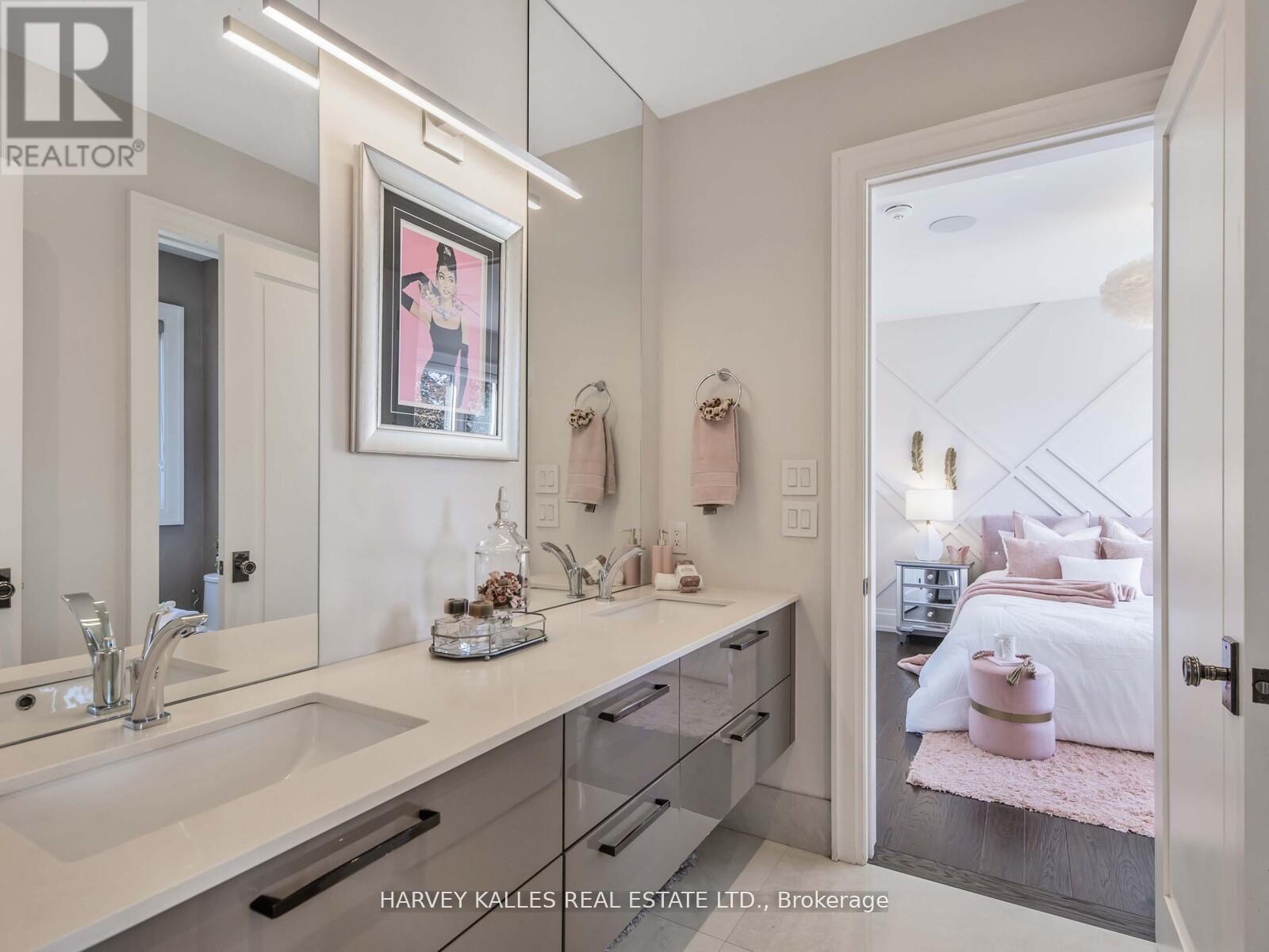 10 Malaren Road, Vaughan, Ontario  L6A 1E5 - Photo 33 - N12747598