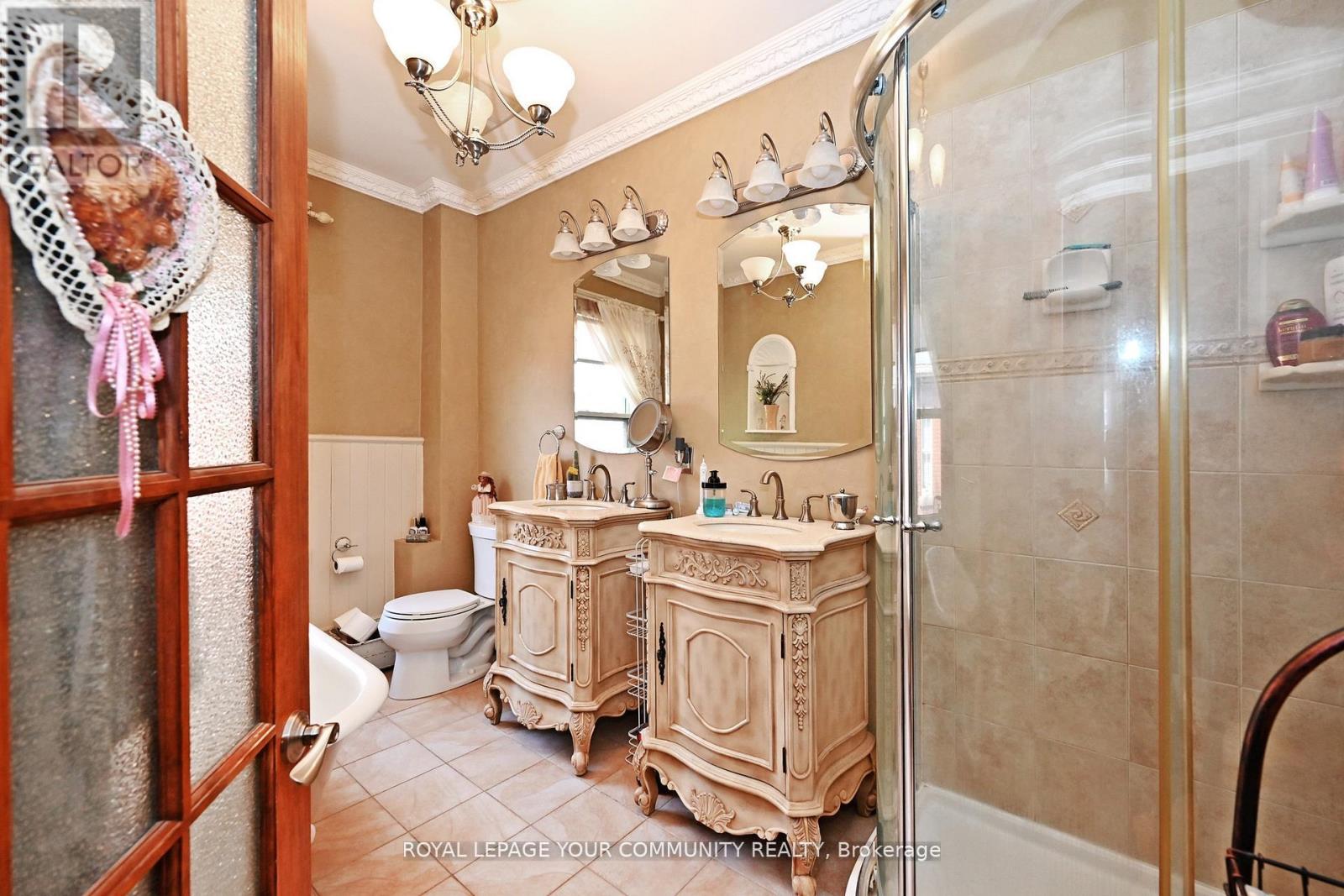 448 Timothy Street, Newmarket, Ontario  L3Y 1P8 - Photo 27 - N12747618