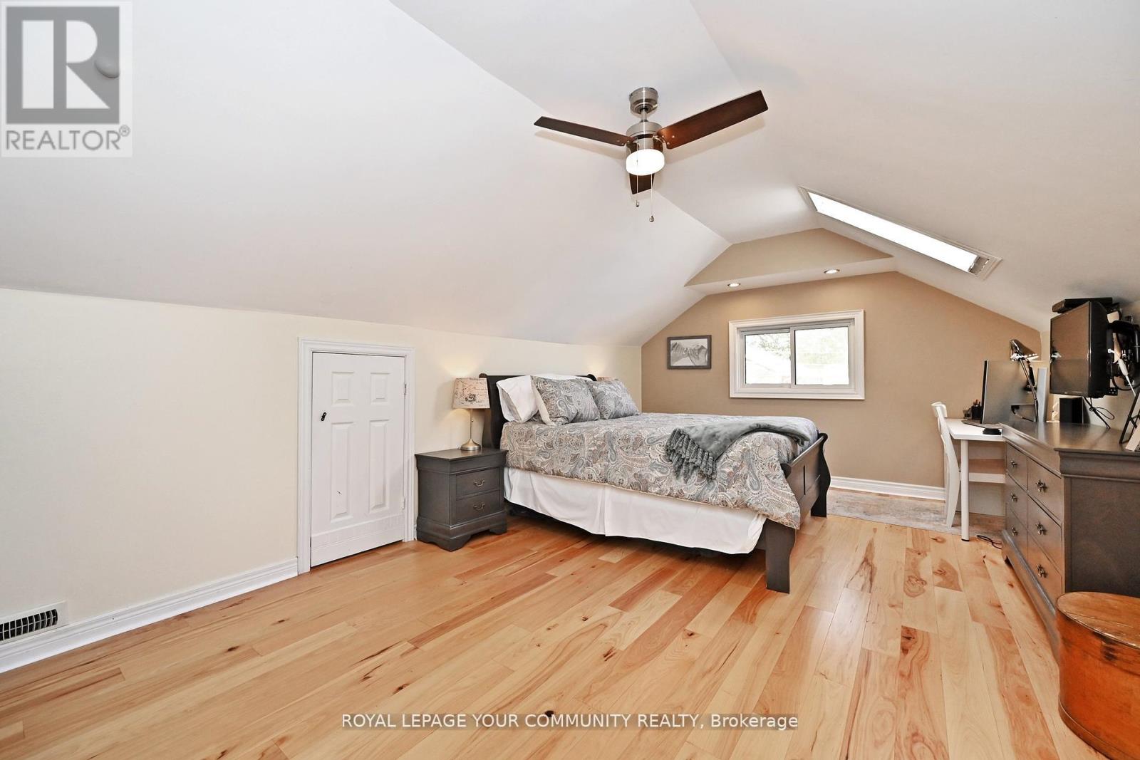 448 Timothy Street, Newmarket, Ontario  L3Y 1P8 - Photo 29 - N12747618