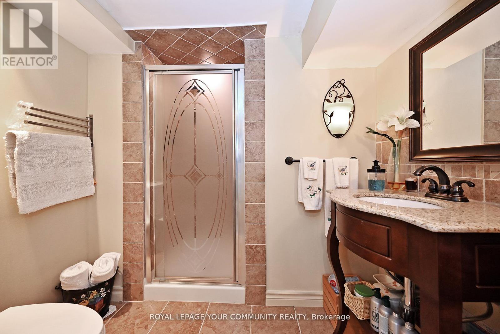 448 Timothy Street, Newmarket, Ontario  L3Y 1P8 - Photo 36 - N12747618