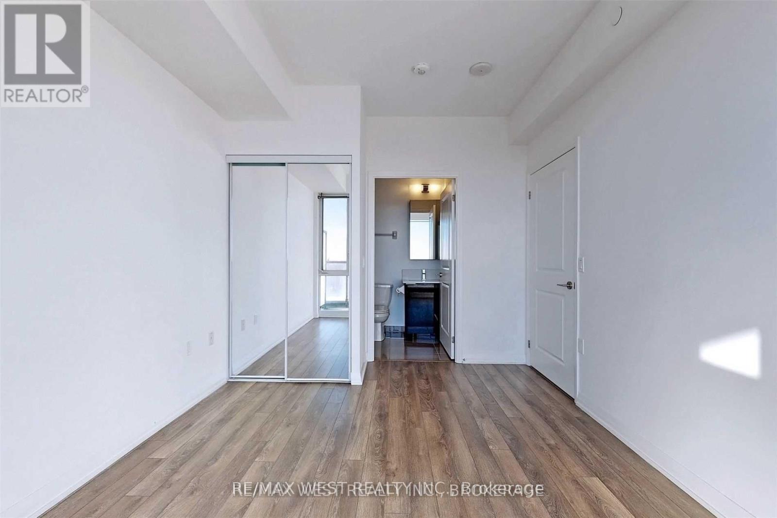 410 - 99 Eagle Rock Way, Vaughan, Ontario  L6A 5A7 - Photo 19 - N12747630