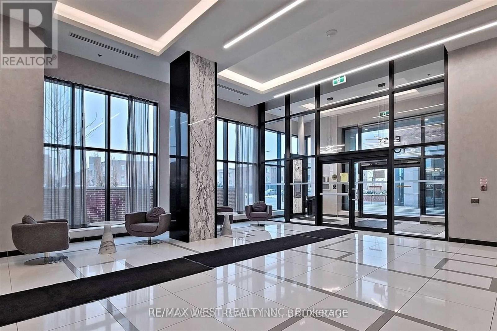 410 - 99 Eagle Rock Way, Vaughan, Ontario  L6A 5A7 - Photo 4 - N12747630