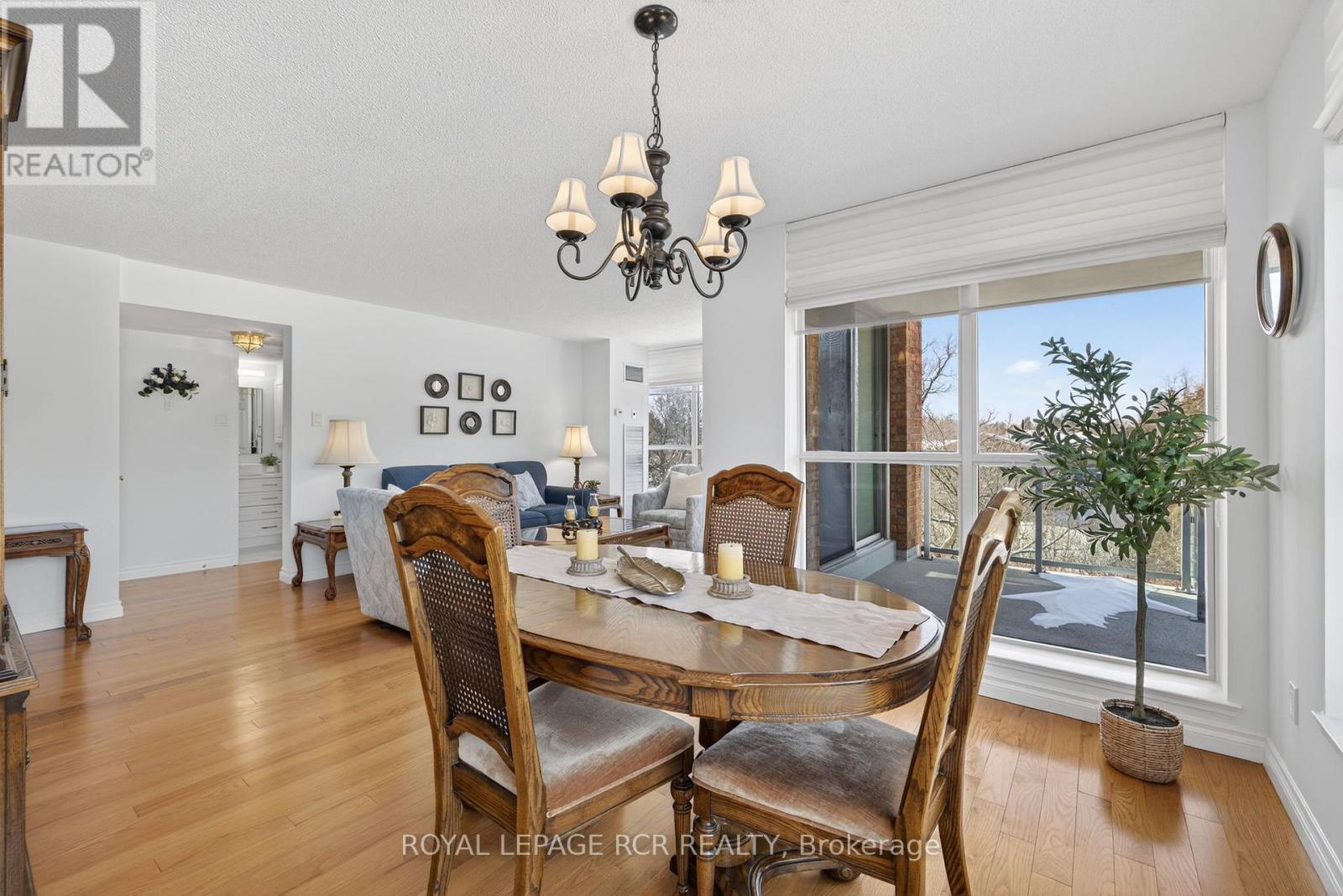 213 - 14924 Yonge Street, Aurora, Ontario  L4G 6H7 - Photo 13 - N12747746