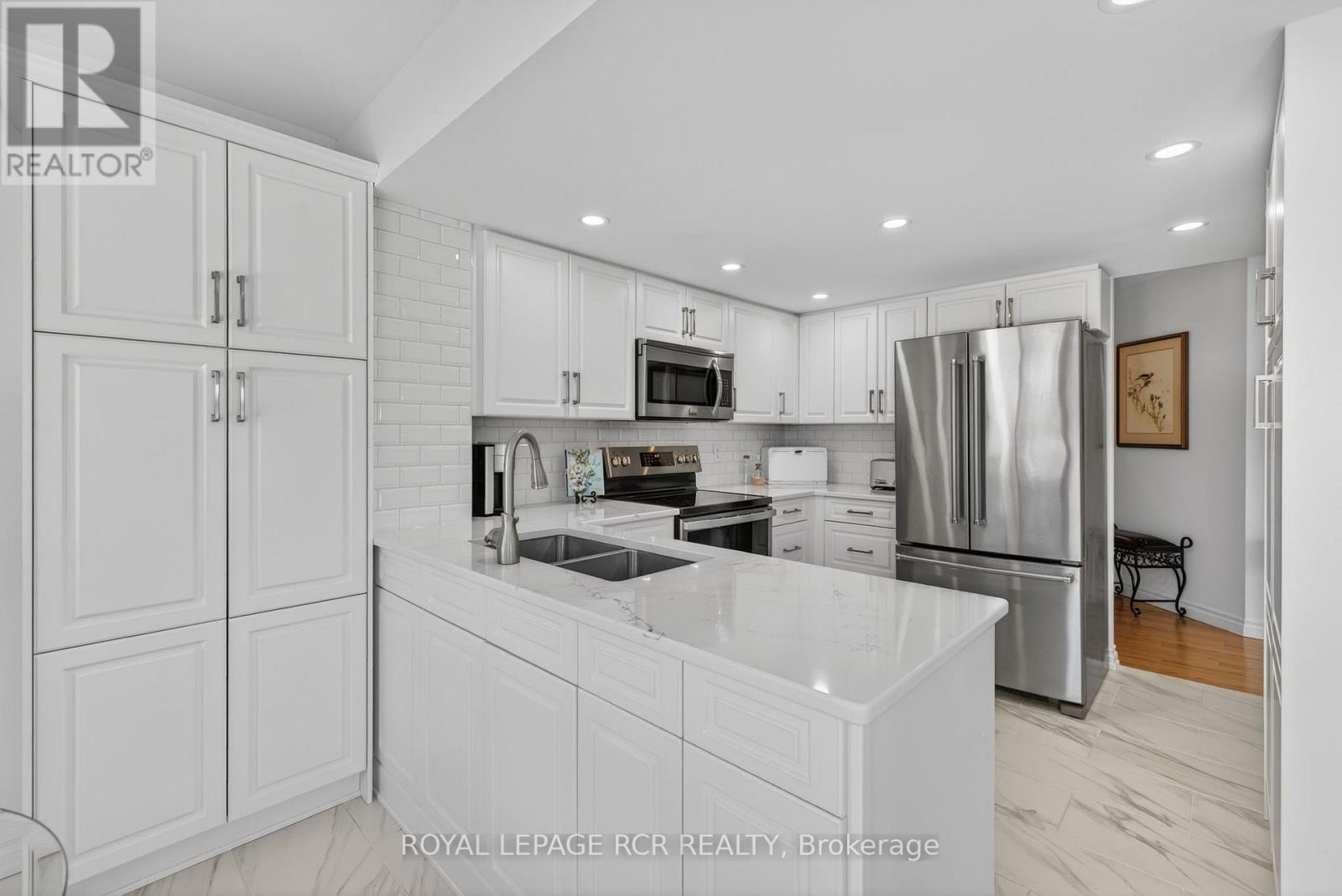 213 - 14924 Yonge Street, Aurora, Ontario  L4G 6H7 - Photo 9 - N12747746