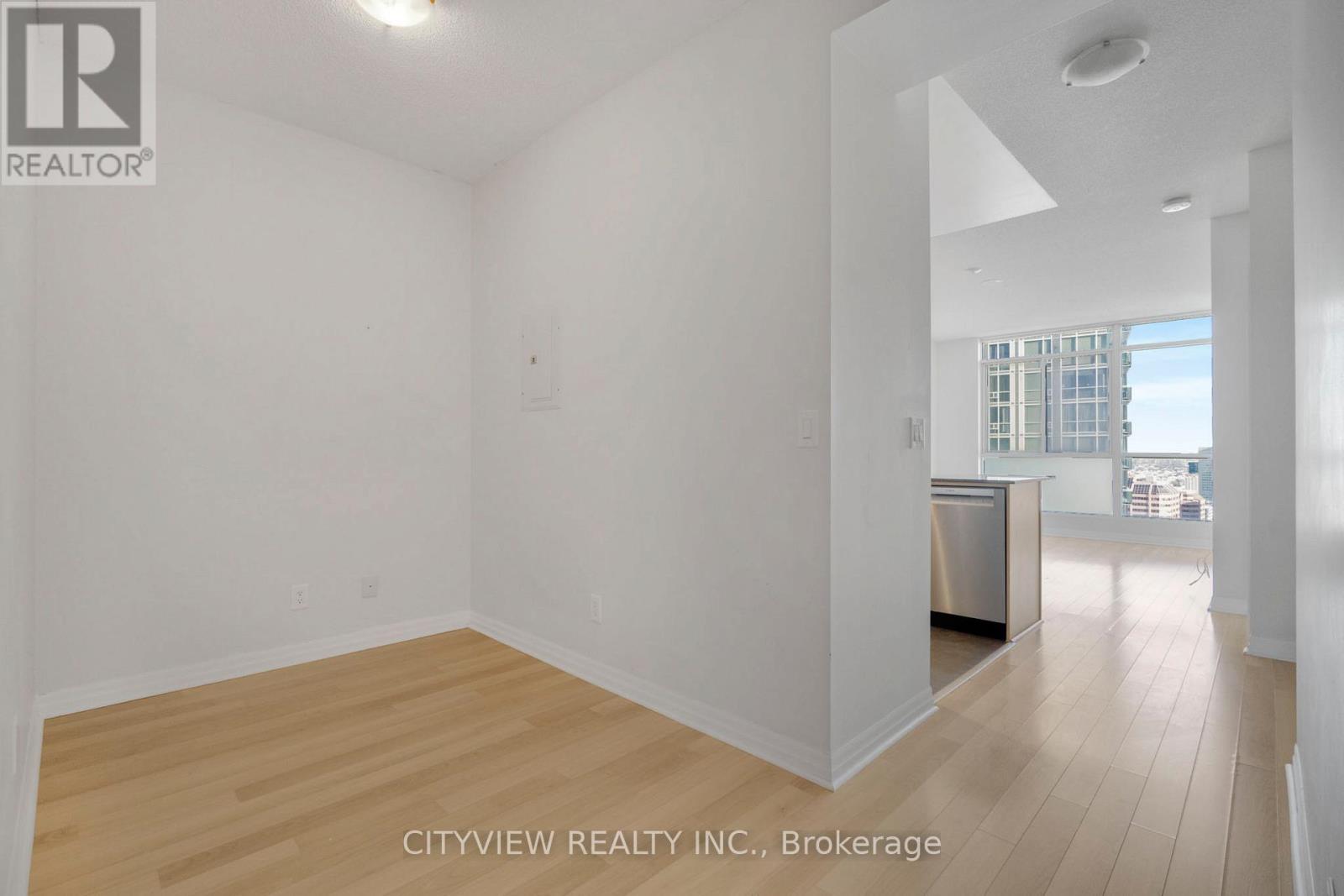 2406 - 225 Webb Drive, Mississauga (City Centre), Ontario  L5B 2P2 - Photo 11 - W12747656