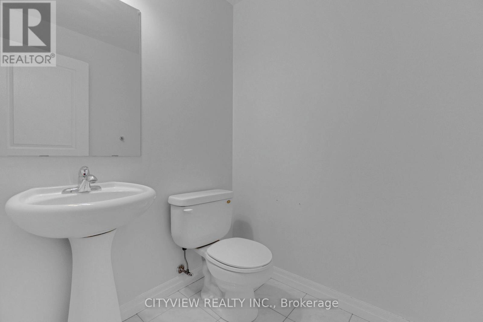 2406 - 225 Webb Drive, Mississauga (City Centre), Ontario  L5B 2P2 - Photo 32 - W12747656