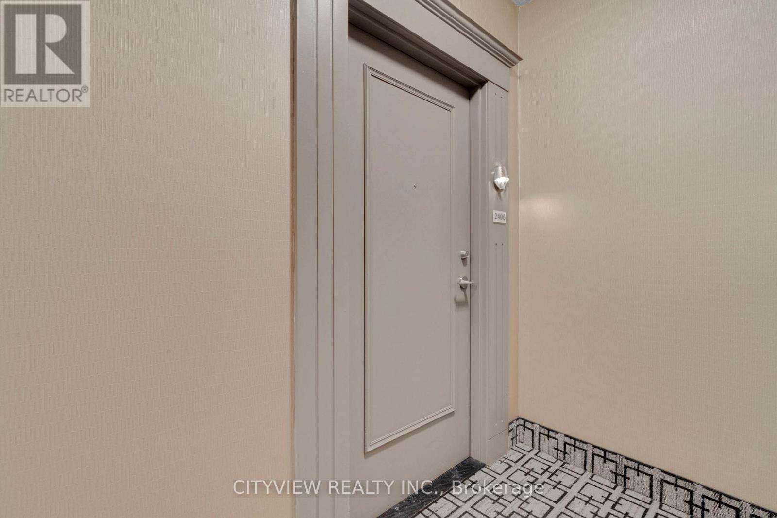 2406 - 225 Webb Drive, Mississauga (City Centre), Ontario  L5B 2P2 - Photo 8 - W12747656