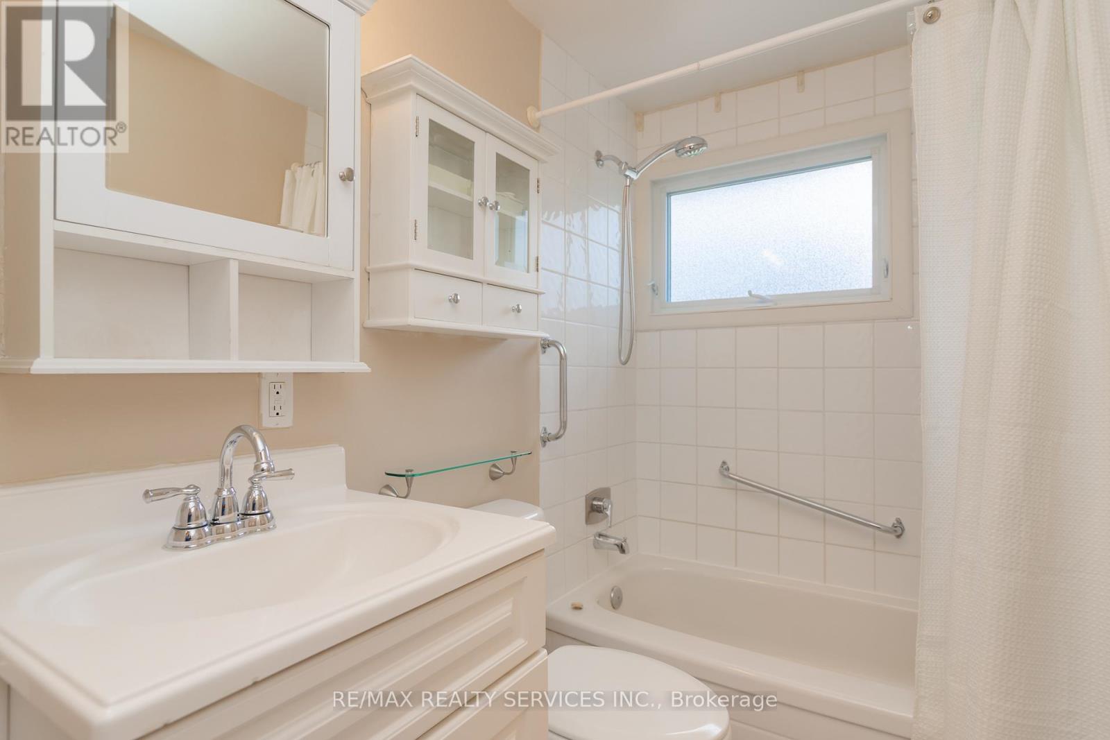 39 Dunblaine Crescent, Brampton, Ontario  L6T 3H1 - Photo 35 - W12747718