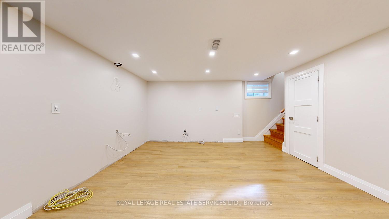 12 Warlingham Court, Toronto, Ontario  M9C 3K3 - Photo 26 - W12747742