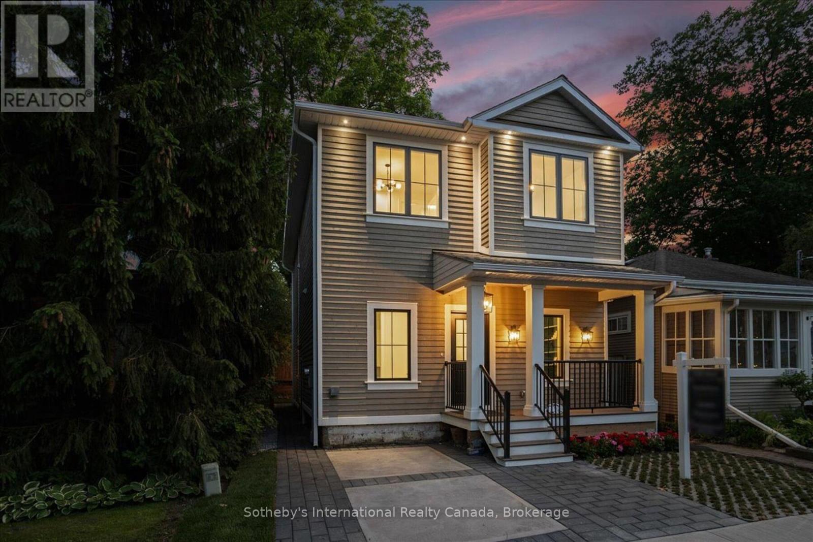 152 CHISHOLM STREET, oakville (co central), Ontario