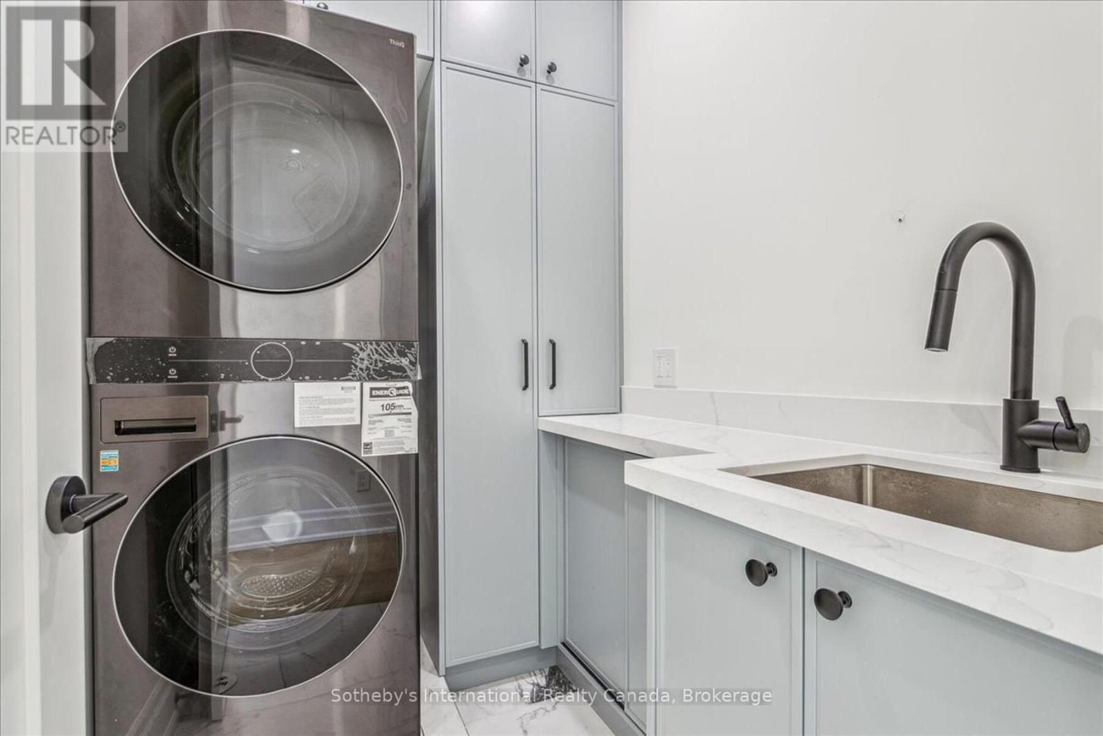 152 Chisholm Street, Oakville (Co Central), Ontario  L6K 3J4 - Photo 22 - W12747870