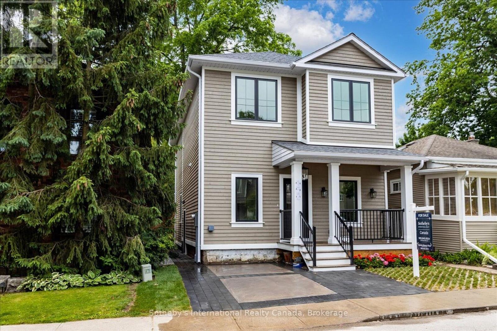 152 Chisholm Street, Oakville (Co Central), Ontario  L6K 3J4 - Photo 3 - W12747870