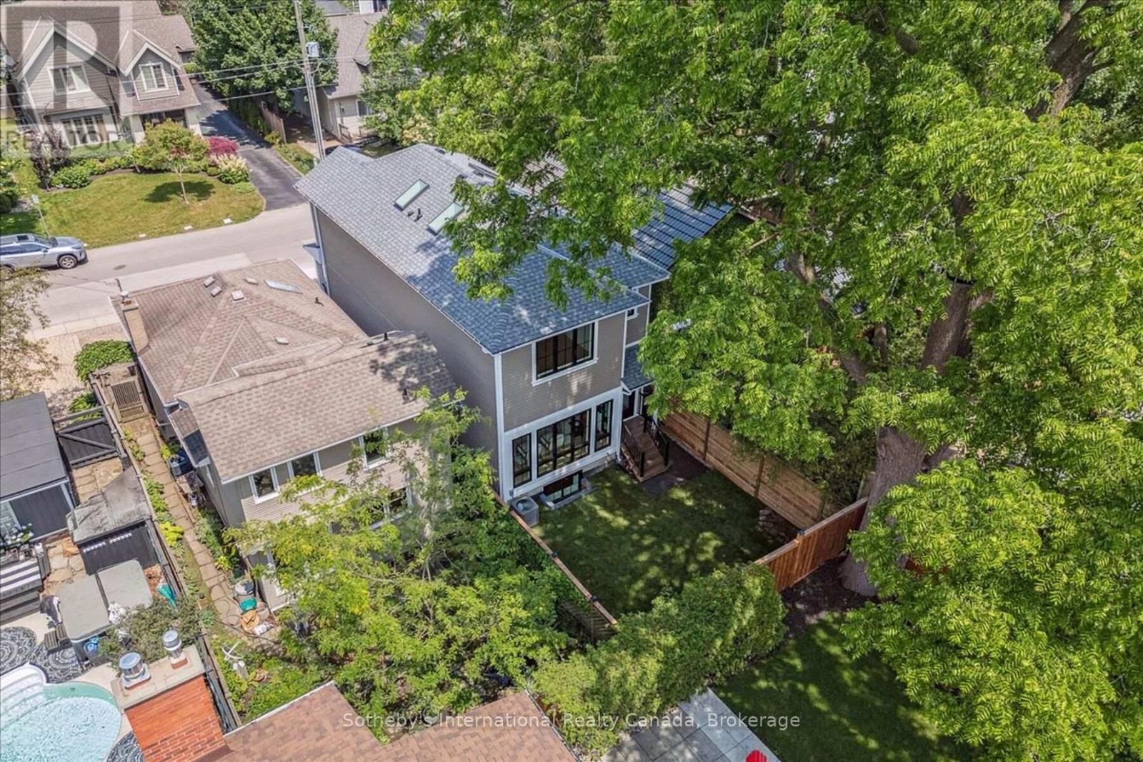 152 Chisholm Street, Oakville (Co Central), Ontario  L6K 3J4 - Photo 31 - W12747870