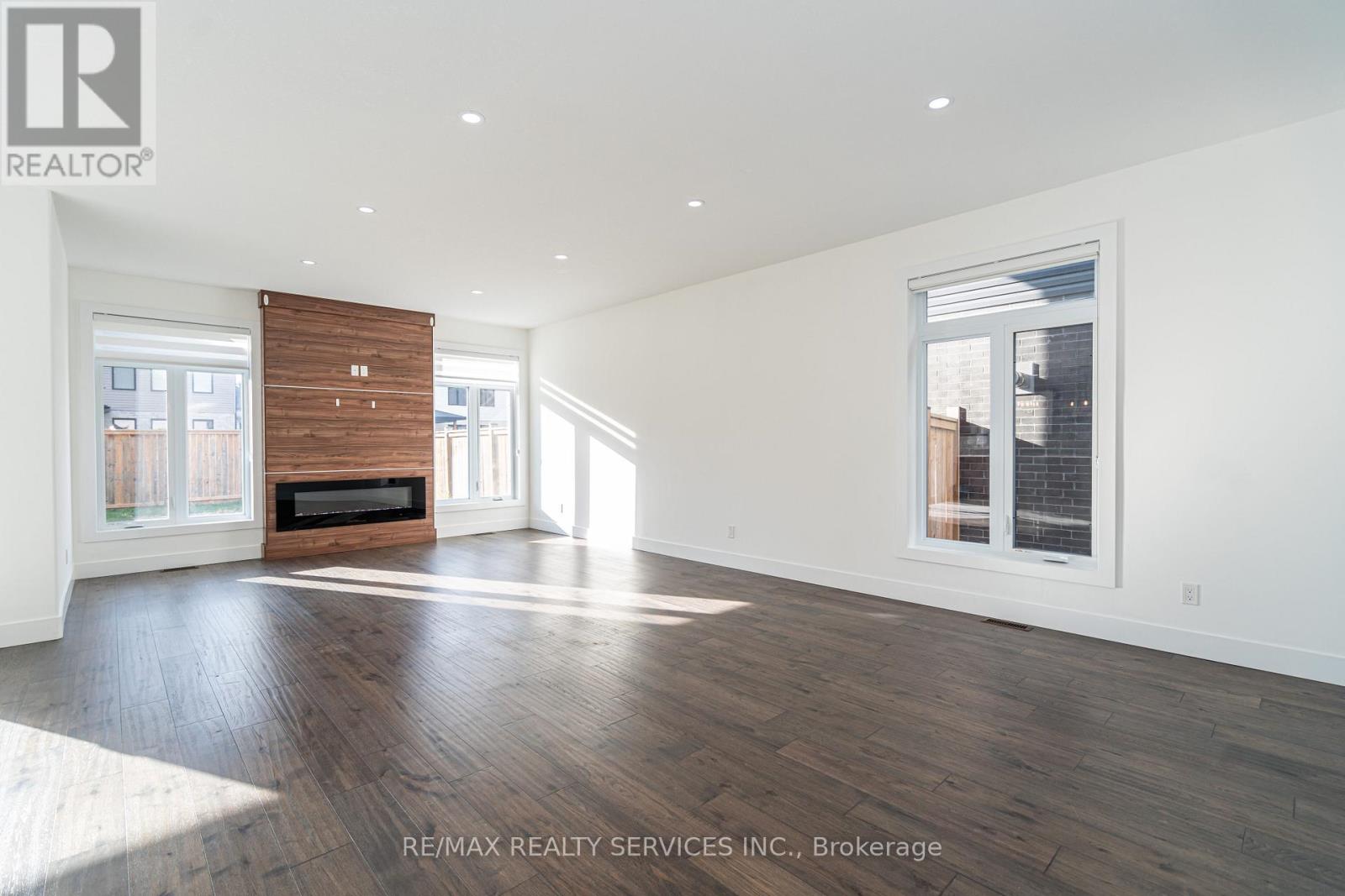 3389 Brushland Crescent, London South, Ontario  N6P 0H2 - Photo 10 - X12747638