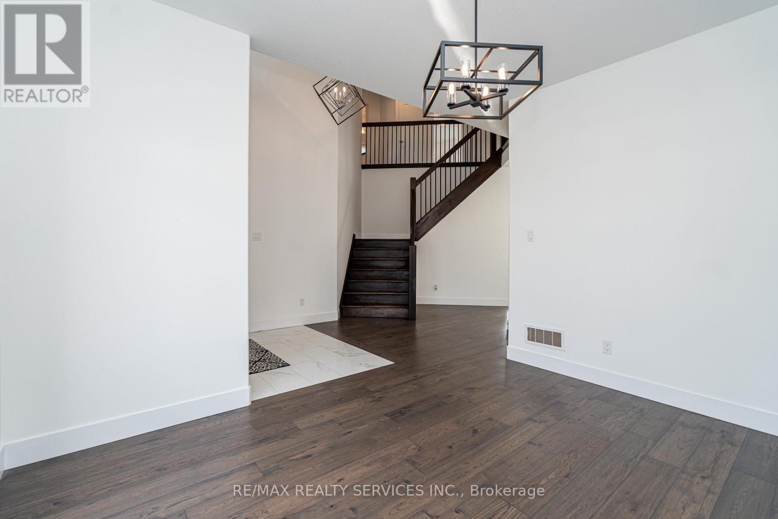 3389 Brushland Crescent, London South, Ontario  N6P 0H2 - Photo 7 - X12747638