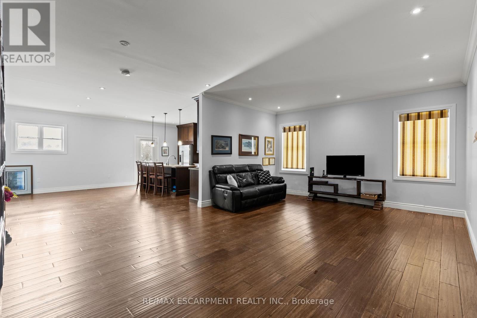 20 Carlisle Road, Hamilton, Ontario  L8B 1C9 - Photo 20 - X12747728