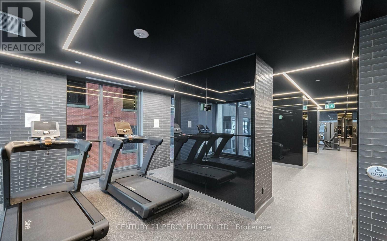 1807 - 327 King Street W, Toronto, Ontario  M5V 0W7 - Photo 12 - C12747018