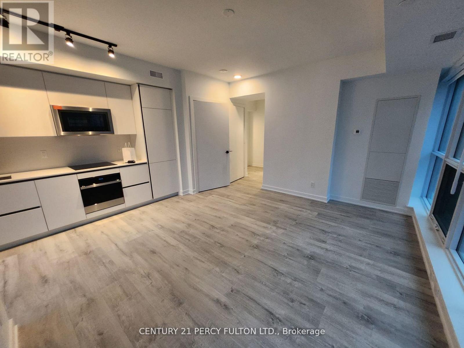 1807 - 327 King Street W, Toronto, Ontario  M5V 0W7 - Photo 4 - C12747018