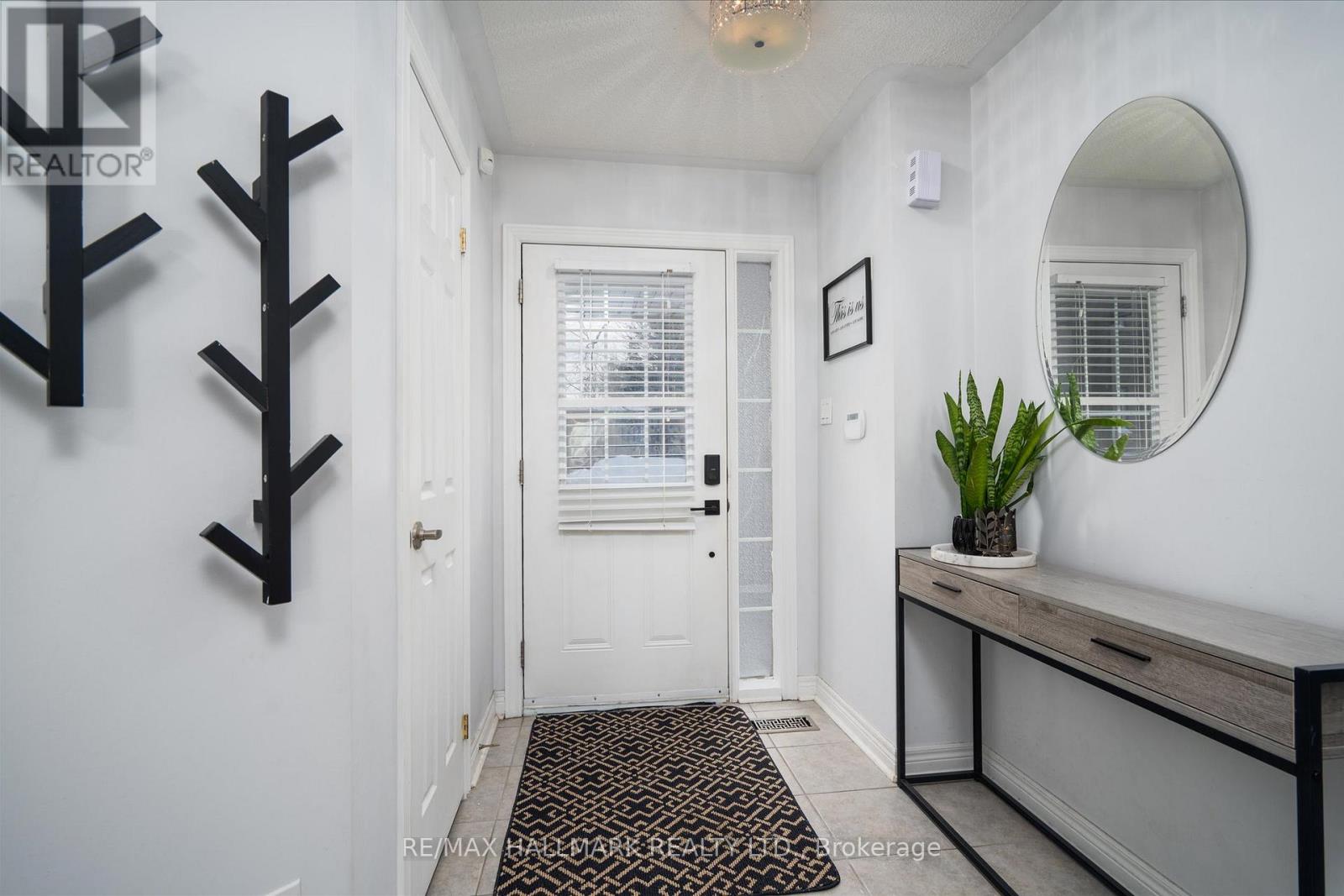 3 Tillinghast Lane, Toronto, Ontario  M1J 0A8 - Photo 7 - E12747702