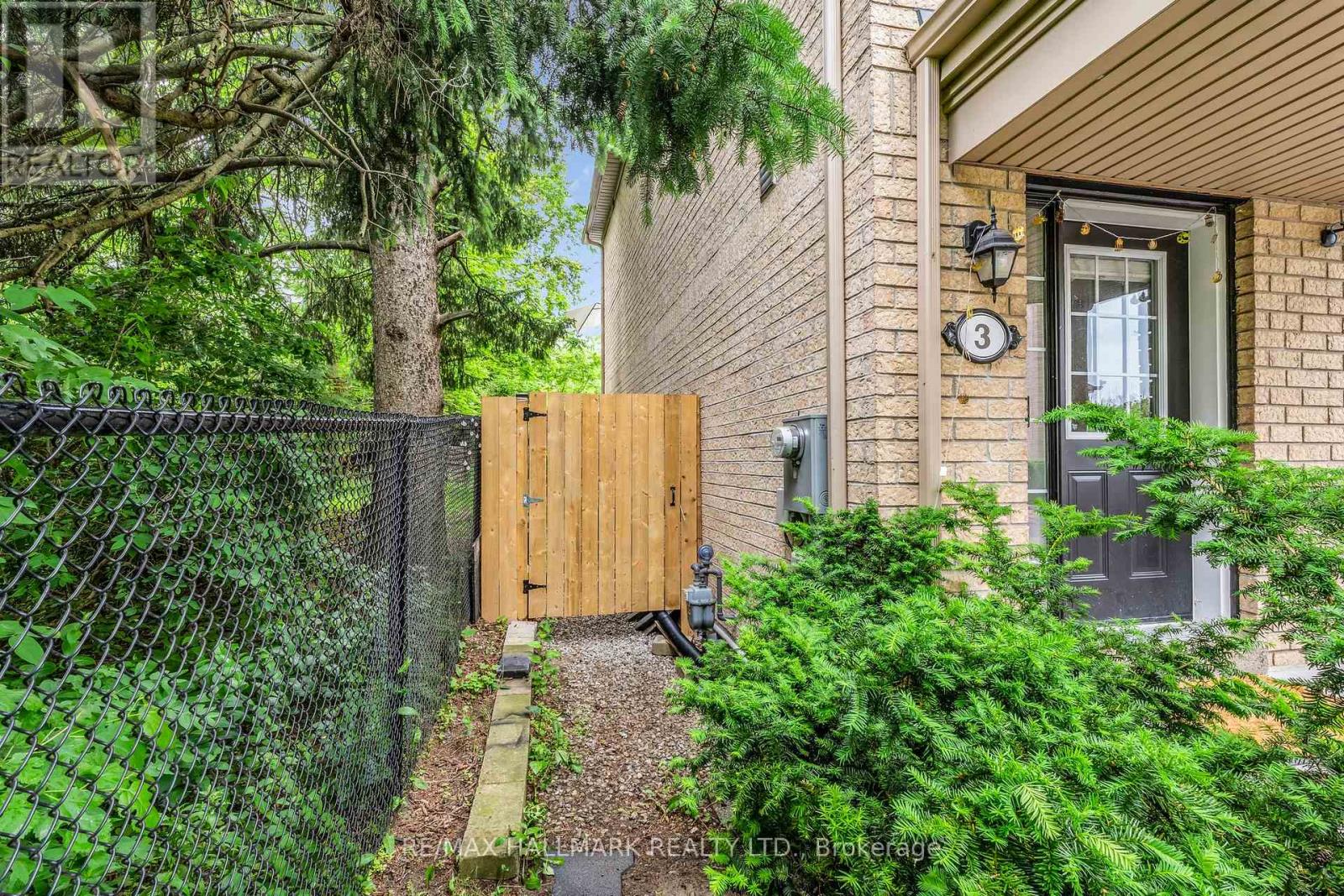 3 Tillinghast Lane, Toronto, Ontario  M1J 0A8 - Photo 6 - E12747702