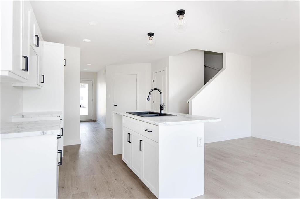 73 Kootenay Way, Steinbach, Manitoba  R5G 2Y1 - Photo 7 - 202601296