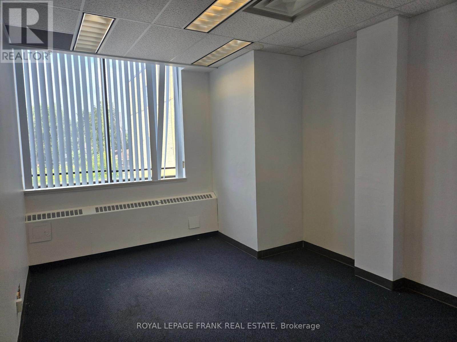 205 - 310 Simcoe Street S, Oshawa (Central), Ontario  L1H 4H7 - Photo 3 - E12747872