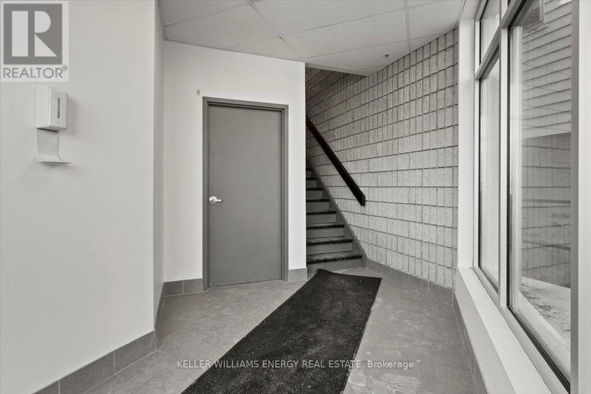 5b - 2 Brock Street W, Uxbridge, Ontario  L9P 1P2 - Photo 4 - N12748120