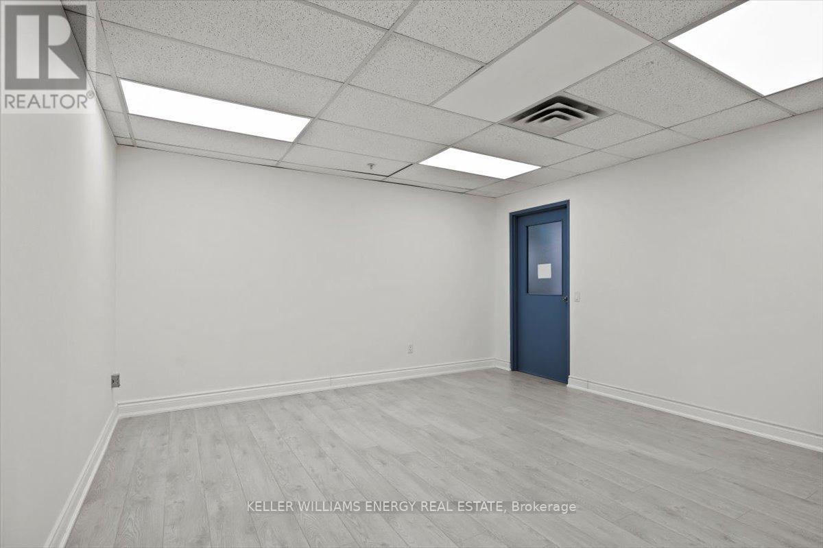 5b - 2 Brock Street W, Uxbridge, Ontario  L9P 1P2 - Photo 6 - N12748120