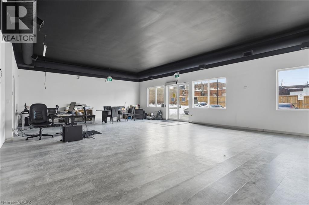 1096 E Barton Street E, Hamilton, Ontario  L8H 2V1 - Photo 11 - 40801380