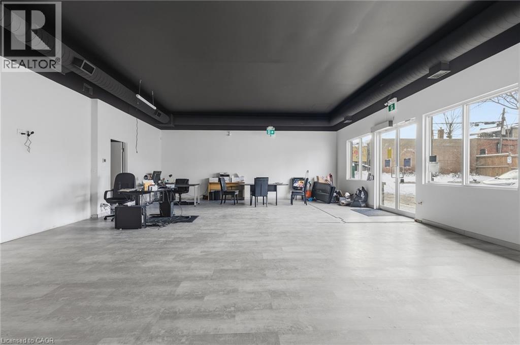 1096 E Barton Street E, Hamilton, Ontario  L8H 2V1 - Photo 9 - 40801380