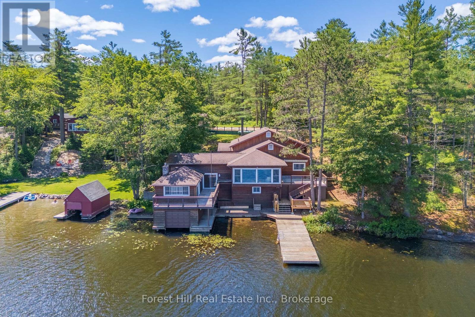 1062 Pine Lake Road, Gravenhurst, Ontario  P1P 1R2 - Photo 1 - X12747764