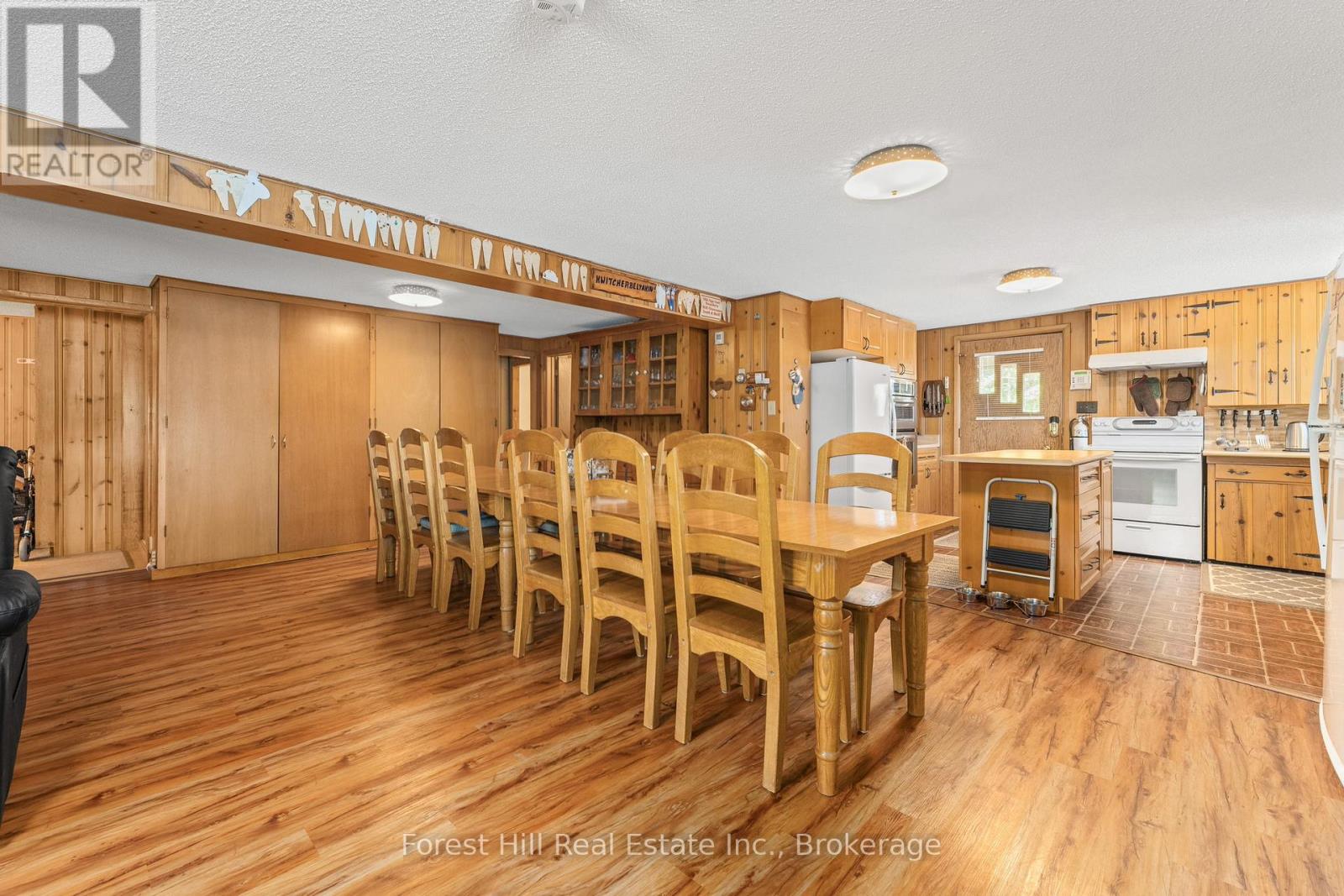 1062 Pine Lake Road, Gravenhurst, Ontario  P1P 1R2 - Photo 10 - X12747764