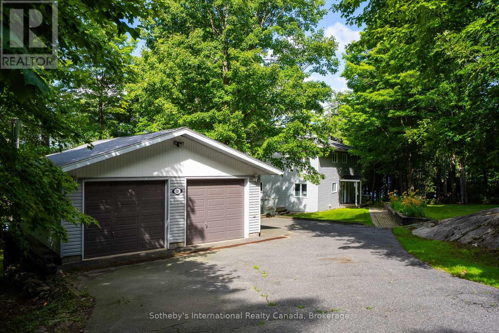 326 Chikopi Road, Magnetawan, Ontario  P0A 1P0 - Photo 39 - X12747768