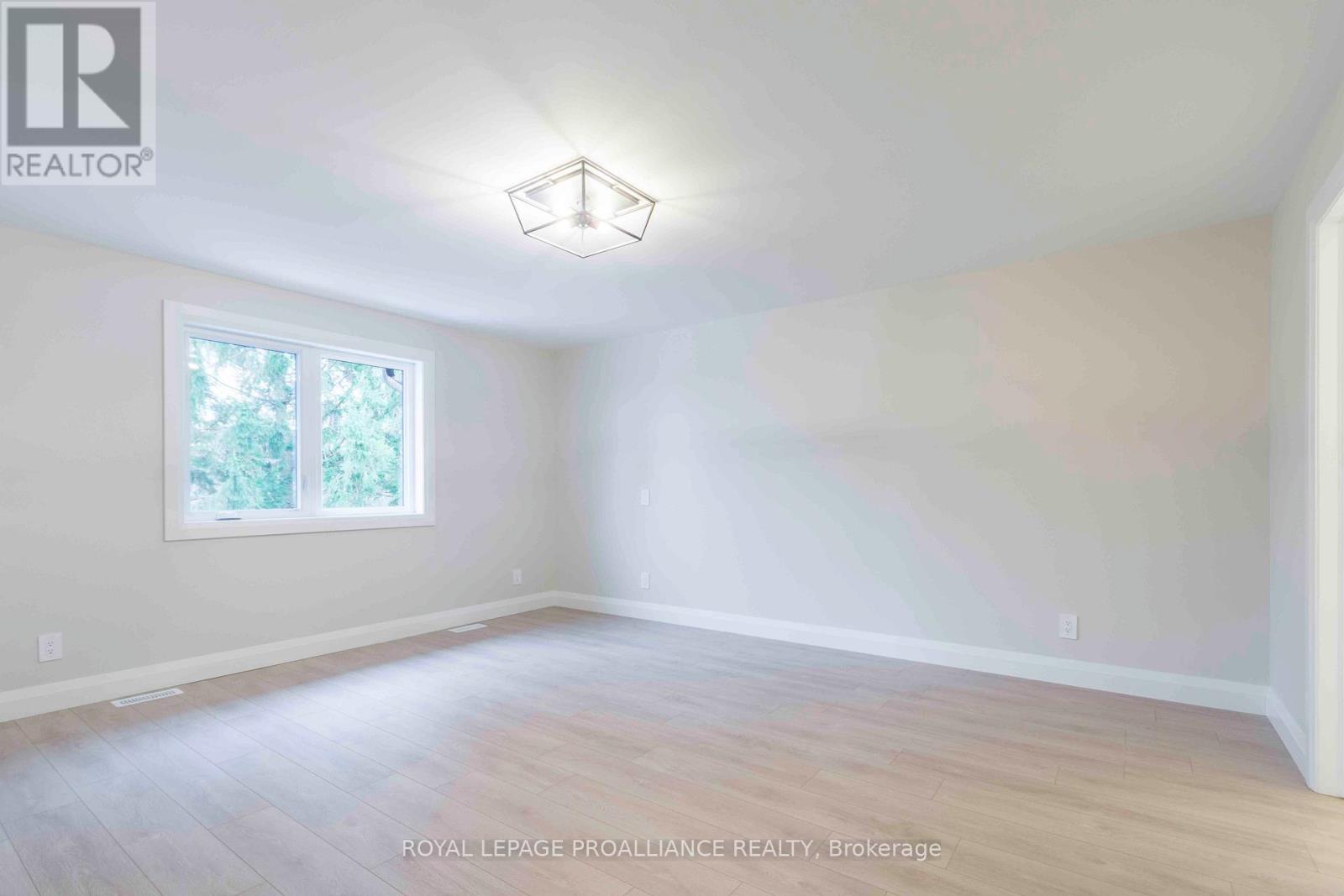 2 Mackenzie John Crescent, Brighton, Ontario  K0K 1H0 - Photo 17 - X12748106