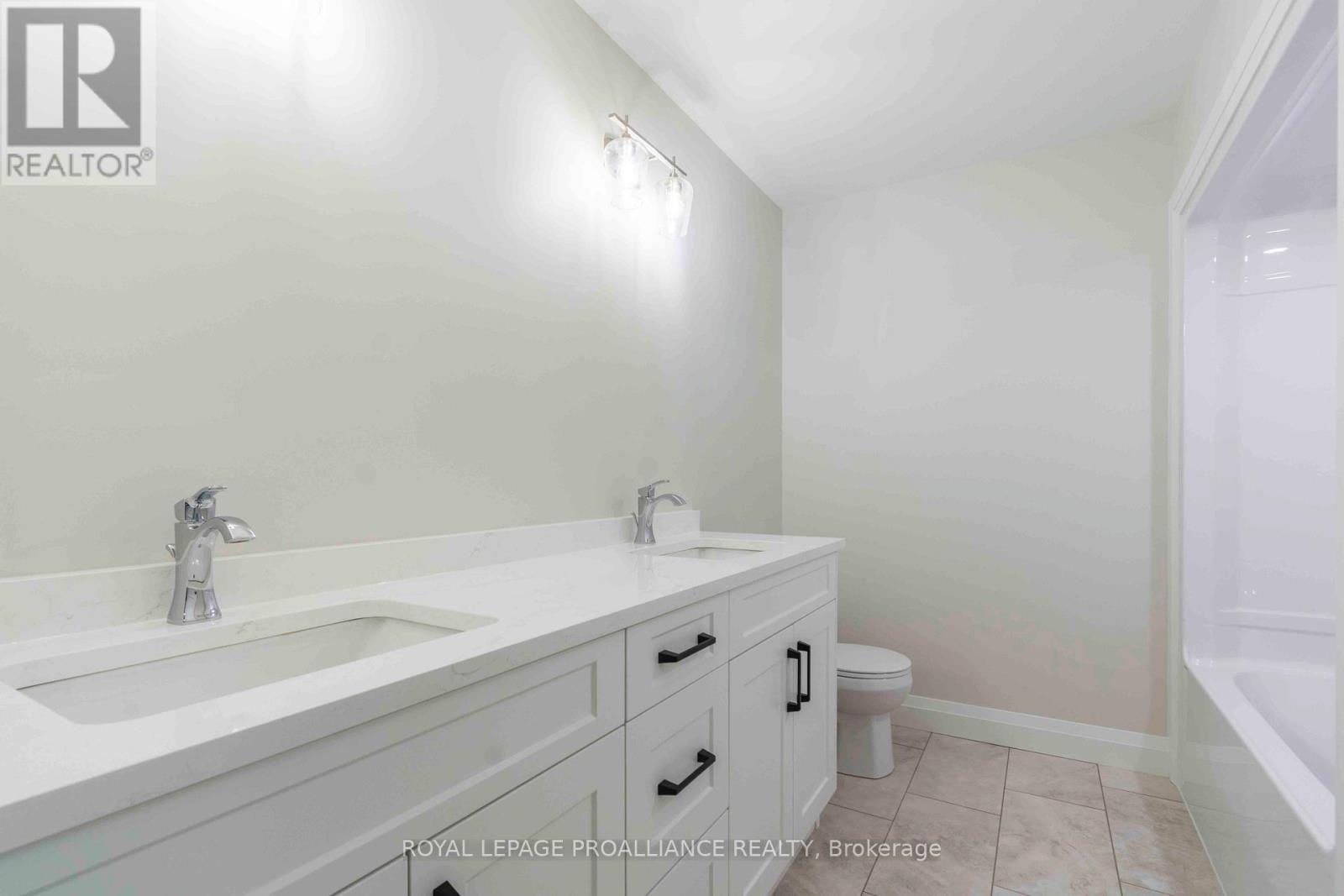 2 Mackenzie John Crescent, Brighton, Ontario  K0K 1H0 - Photo 24 - X12748106