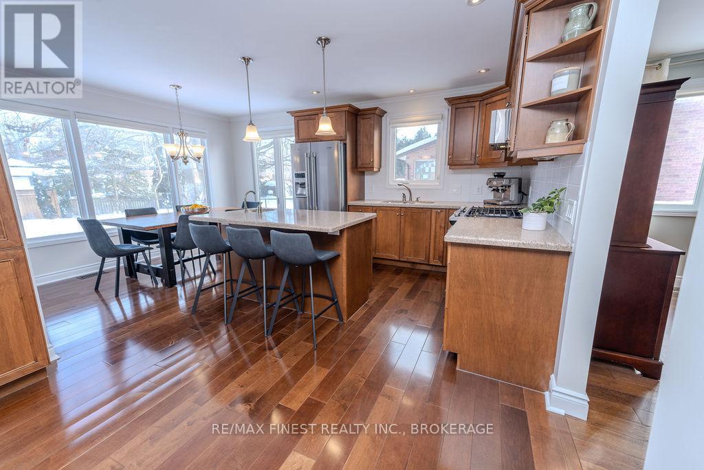 410 Briarwood Drive, Kingston (City Southwest), Ontario  K7M 7V2 - Photo 2 - X12747972