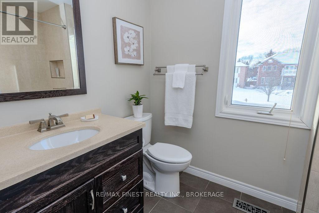 410 Briarwood Drive, Kingston (City Southwest), Ontario  K7M 7V2 - Photo 32 - X12747972