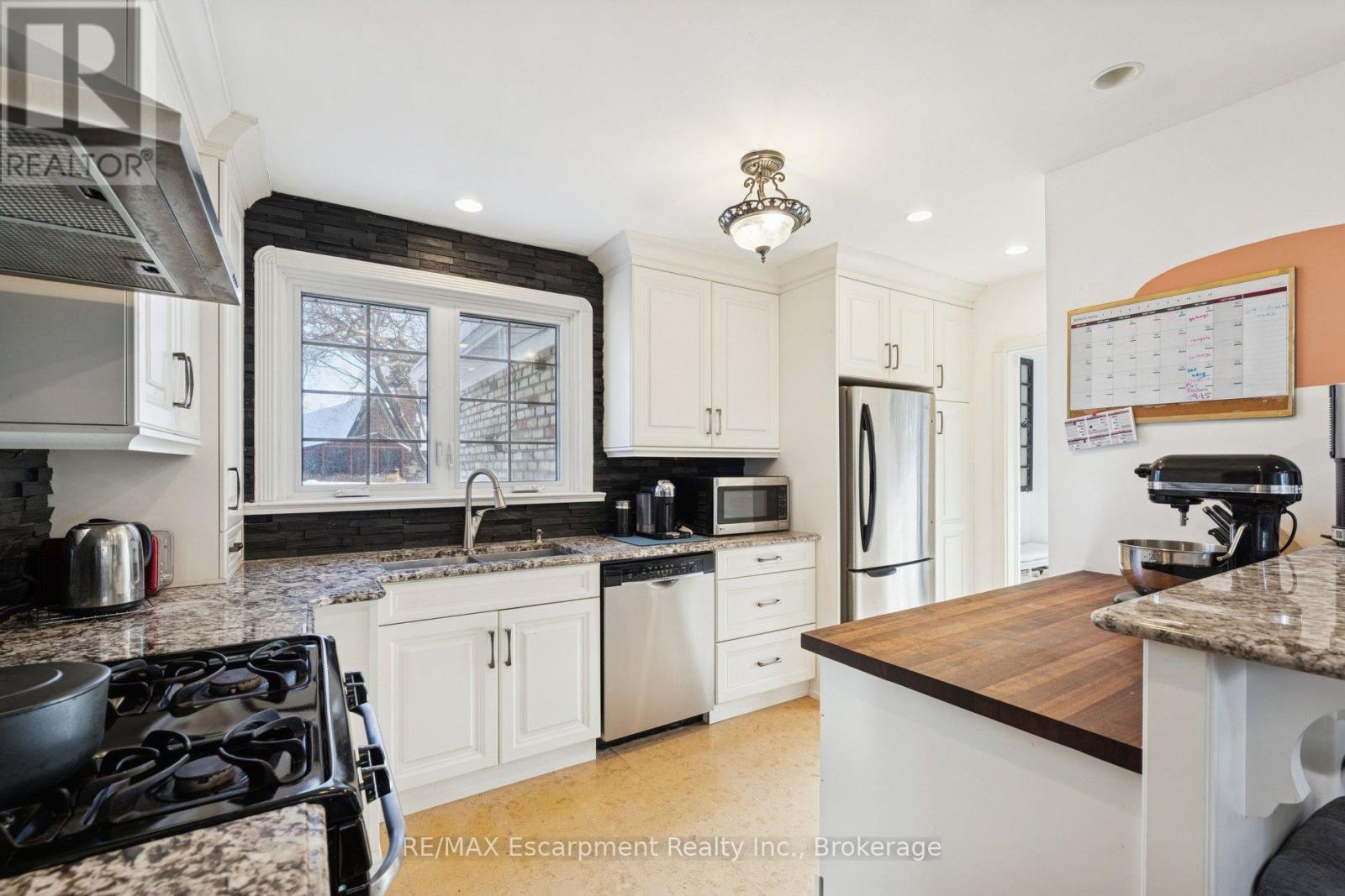 Photo 12 of 27 for 478 Cheapside Street