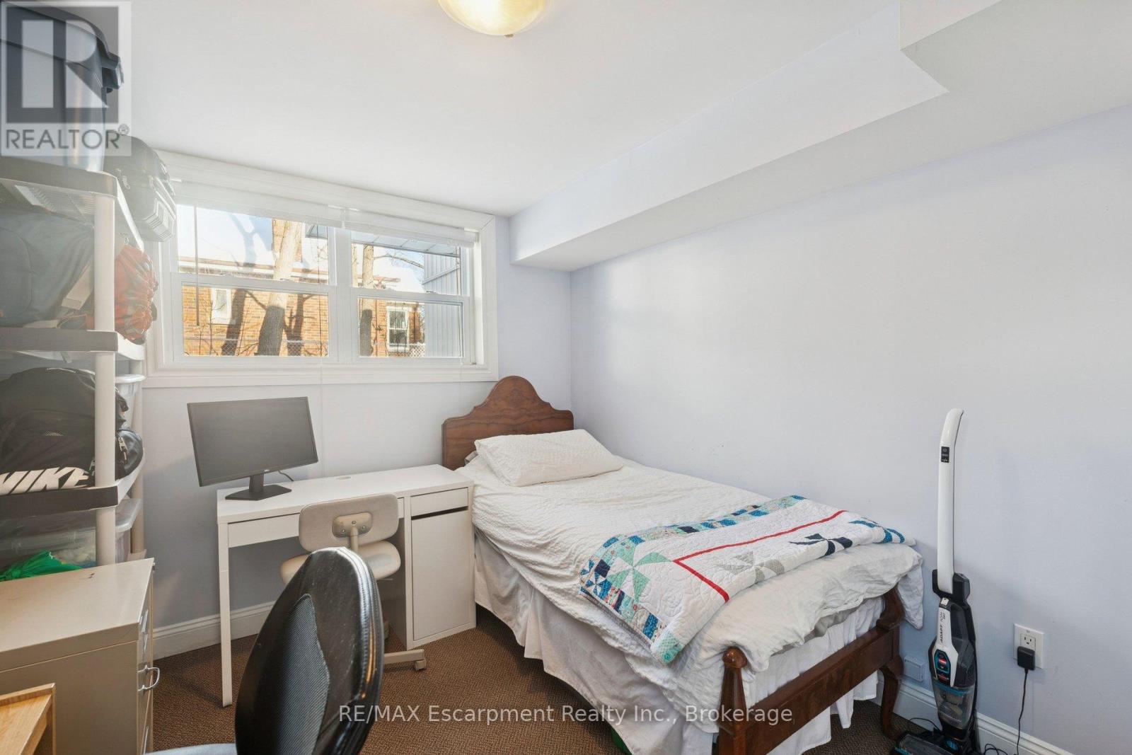 Photo 24 of 27 for 478 Cheapside Street