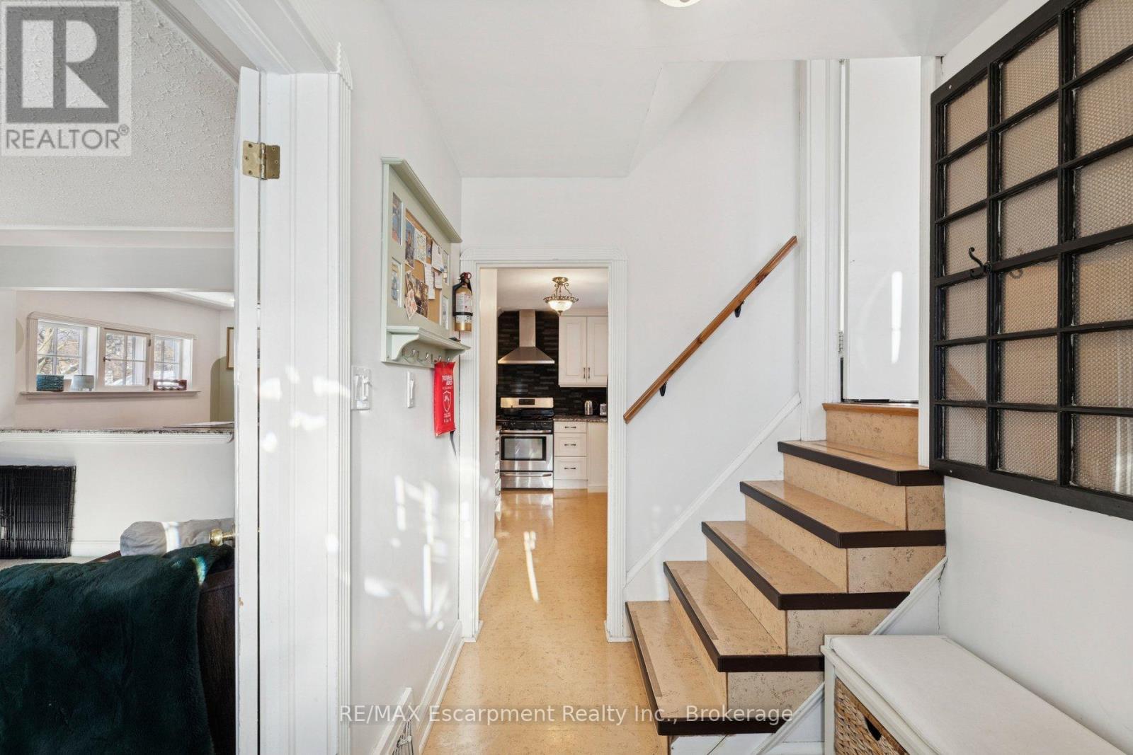 Photo 5 of 27 for 478 Cheapside Street