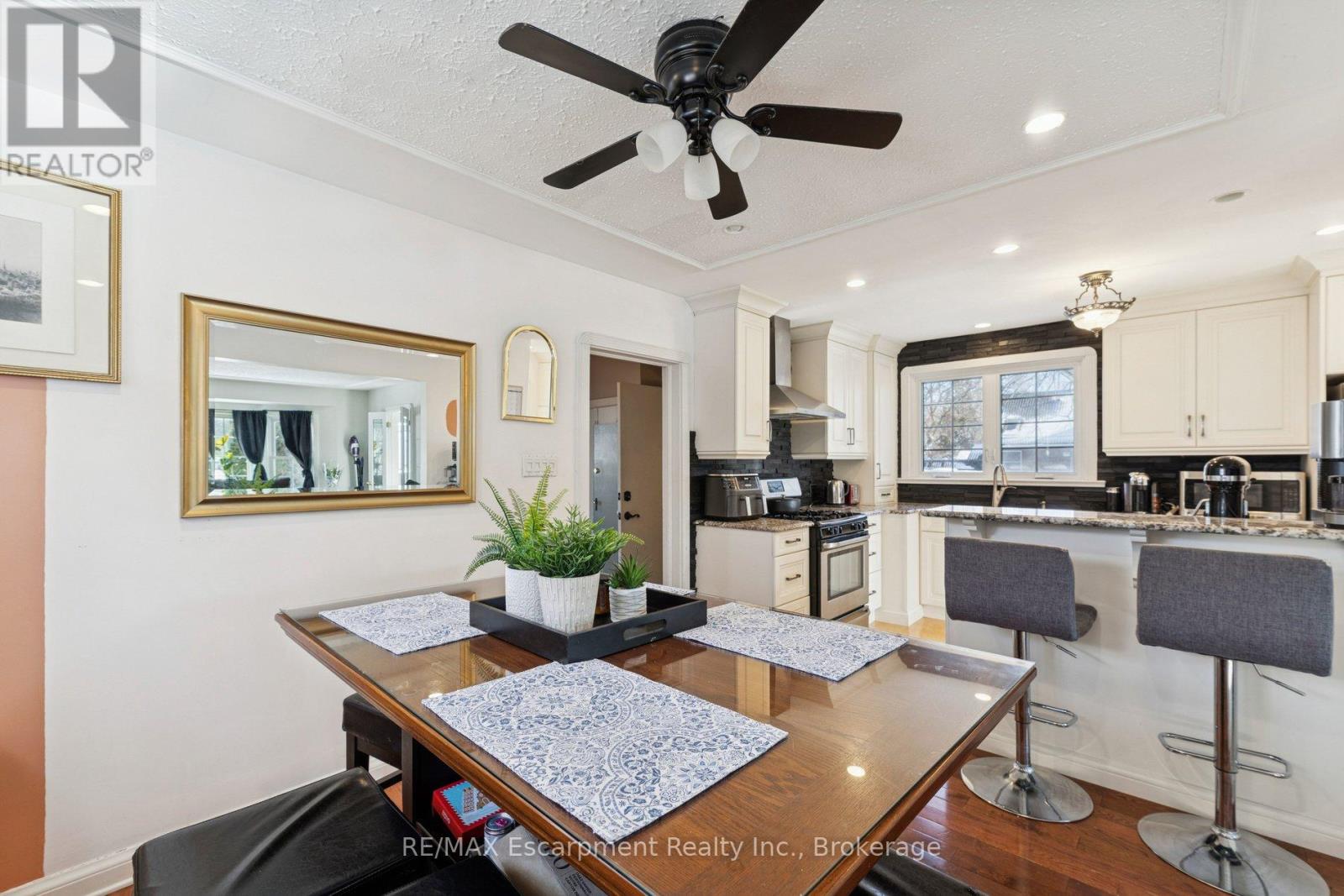 Photo 9 of 27 for 478 Cheapside Street