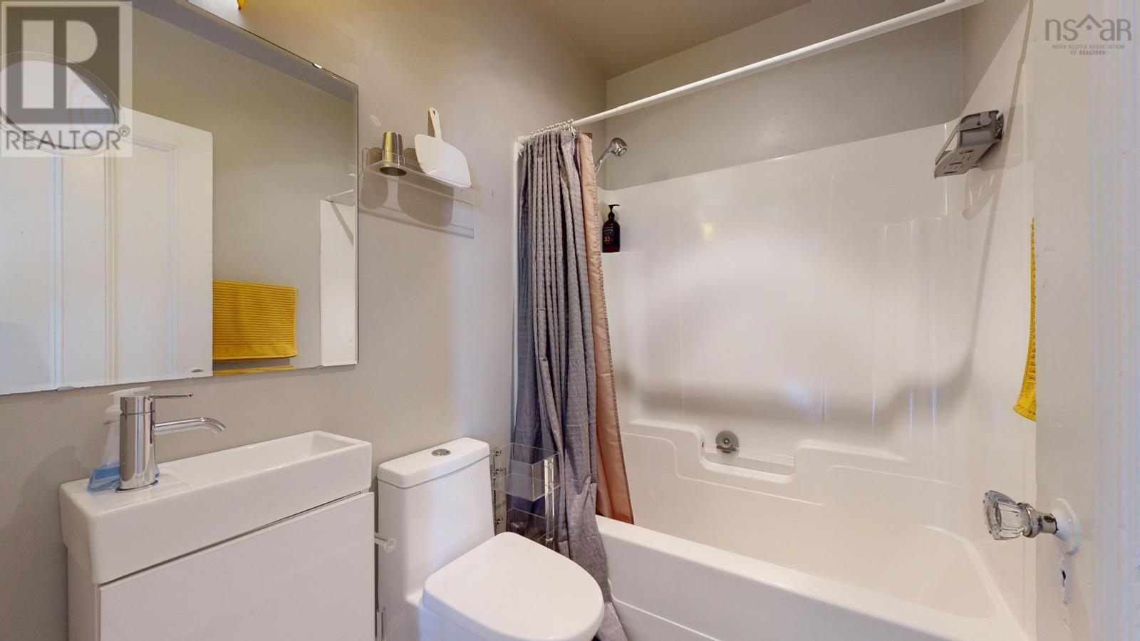 306 Lincoln Street, Old-Town Lunenburg, Lunenburg, Nova Scotia  B0J 2C0 - Photo 33 - 202601875